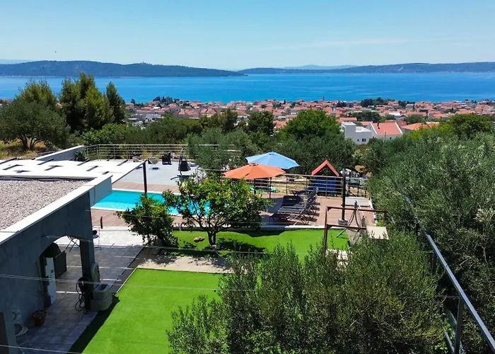 Cicibela Вилла Каштела