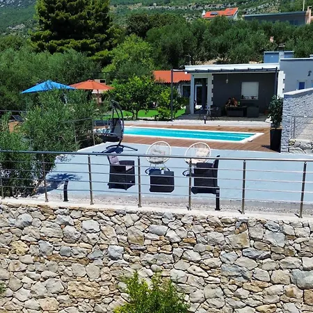 Cicibela * Kastela